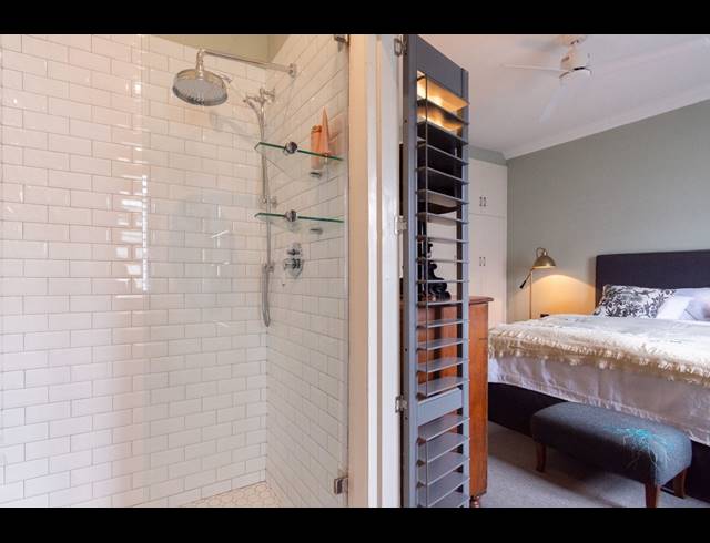 2 BEDROOM APARTMENT TO LET IN SEA POINT